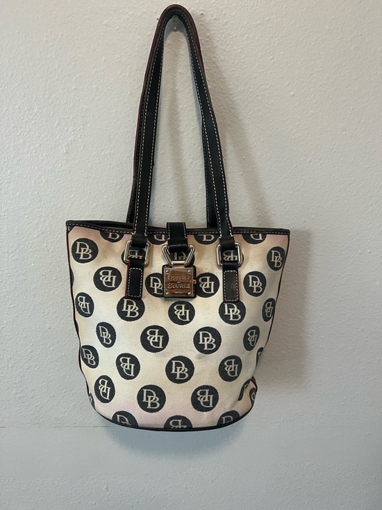 Dooney & Bourke Handbags - Dooney & Bourke Canvas Monogram Bucket Tote Bag Pink Lining Leather Trim Vintage